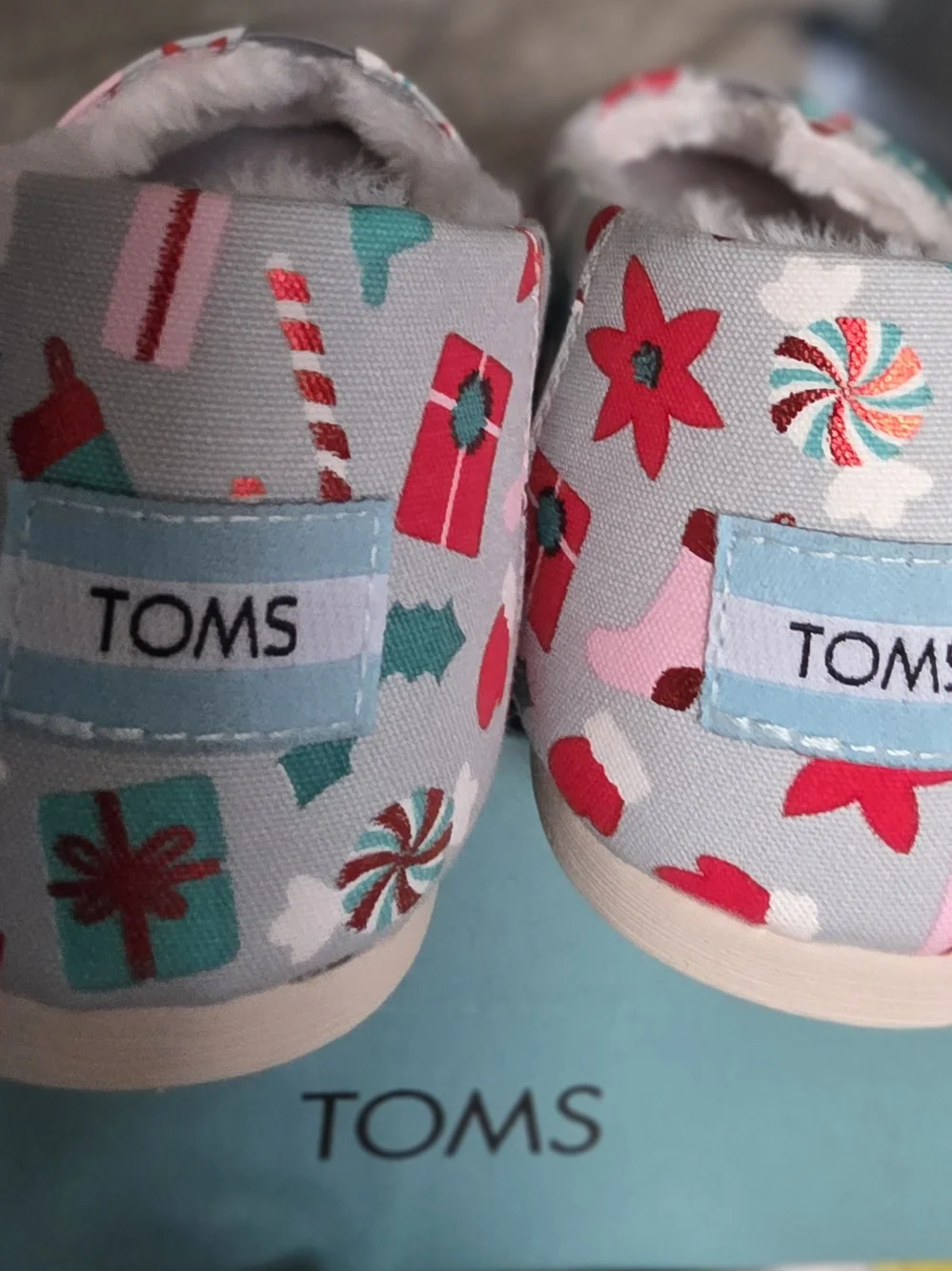 Toms Gray Slip-On Holiday Slippers with Red and Teal Accents